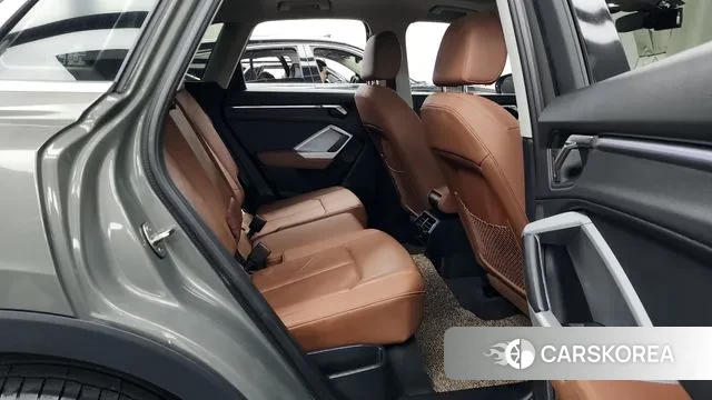 Audi Q3 (F3) 2023 Цвет тростника из Кореи, фото 3