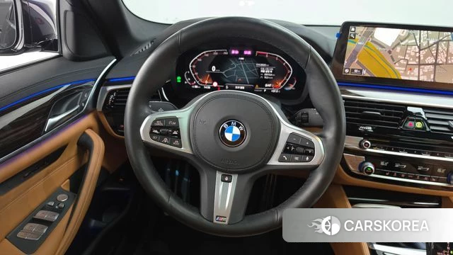 BMW 5 Series (G30) 2022 Черный из Кореи, фото 3