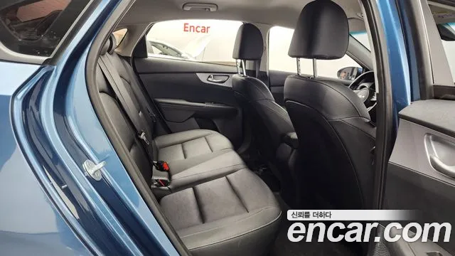 Kia The New K3 2nd generation 2022 Синий из Кореи, фото 3