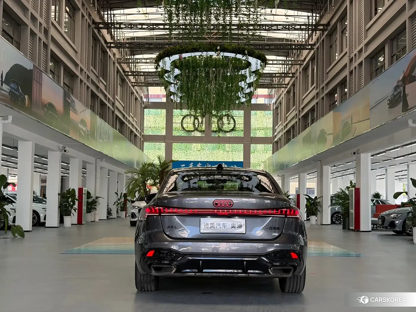 Audi A5L 2025 Silver/gray из Китая, фото 3