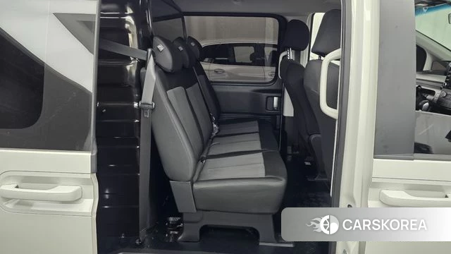 Hyundai Staria 2025 Белый из Кореи, фото 3