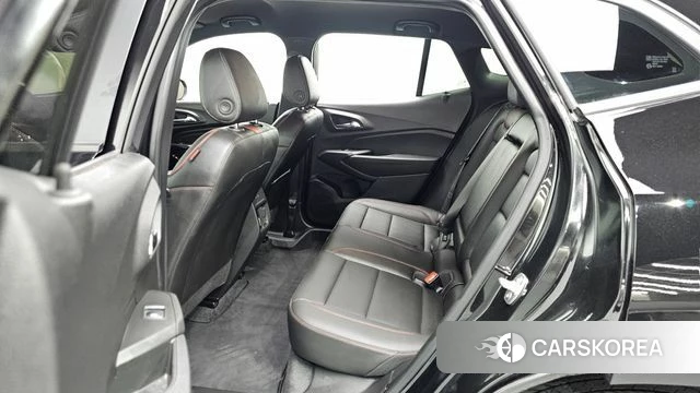 Chevrolet (GM Daewoo) Trax Crossover 2024 Черный из Кореи, фото 3