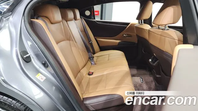 Lexus ES300h 7th generation 2018 Серый из Кореи, фото 3