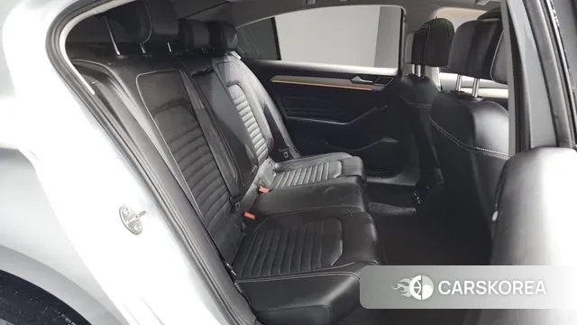 Volkswagen Passat GT (B8) 2022 Белый из Кореи, фото 3