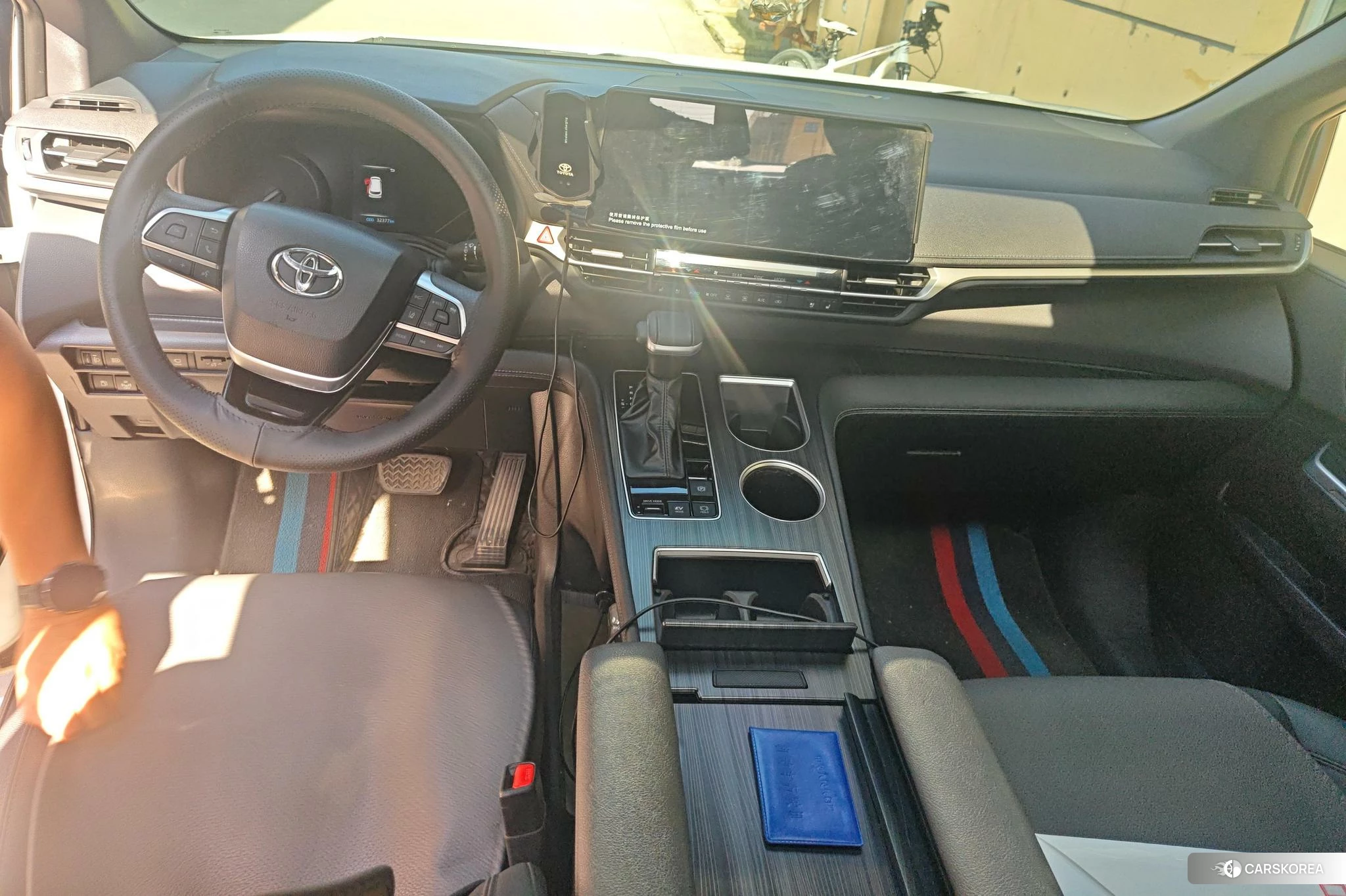 Toyota Saina 2023 Белый из Китая, фото 3