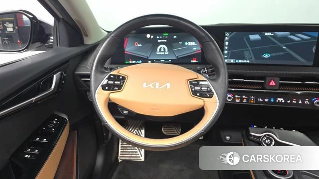 Kia EV6 2023 Песочный из Кореи, фото 3