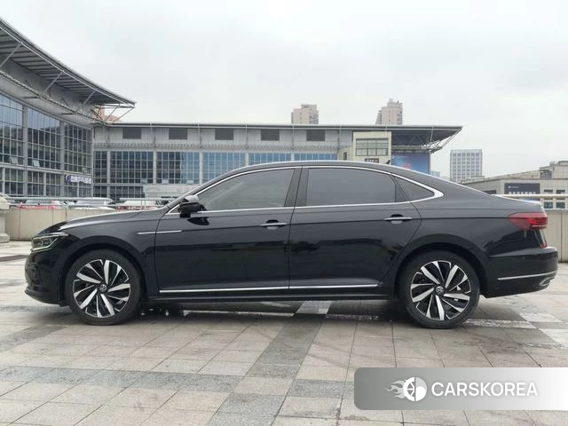 Volkswagen Passat 2021 Черный из Китая, фото 3
