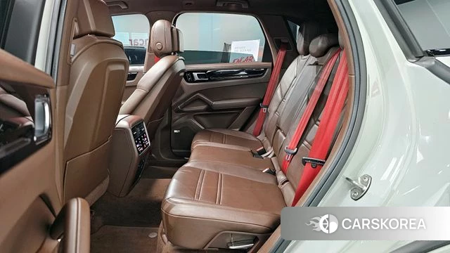 Porsche Cayenne (PO536) 2021 Жемчужный цвет из Кореи, фото 3