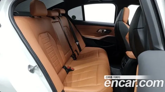 BMW 3 Series (G20) 2023 Белый из Кореи, фото 3