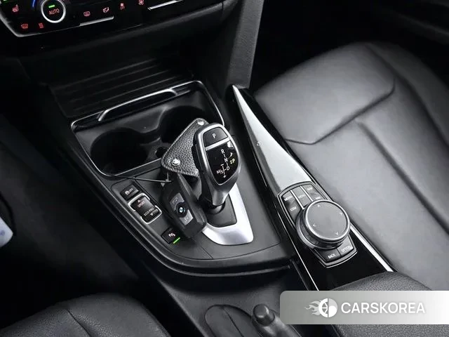 BMW 6 Series GT (G32) 2020 Черный из Кореи, фото 3