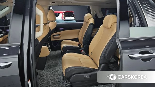 Kia Carnival 4th generation 2023 Серый из Кореи, фото 3