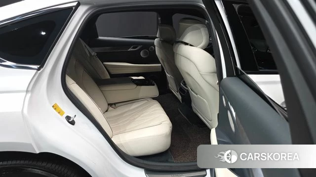 Genesis Electrified G80 (RG3) 2021 Белый из Кореи, фото 3
