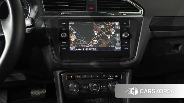 Volkswagen Tiguan second Generation 2019 Белый из Кореи, фото 3