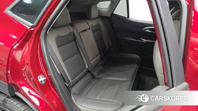 Chevrolet (GM Daewoo) Trax Crossover 2023 Красный из Кореи, фото 3