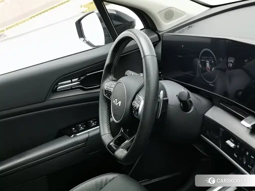 Kia Sportage 2024 Silver/gray из Китая, фото 3
