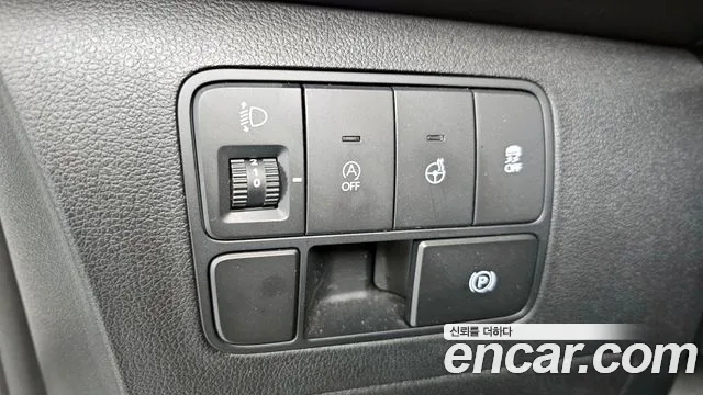 Hyundai Staria 2023 Белый из Кореи, фото 3