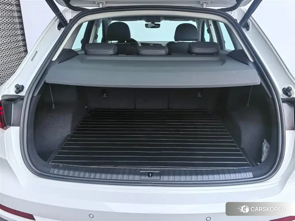 Audi Q3 2022 Белый из Китая, фото 3