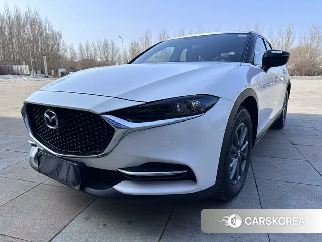 Mazda CX-4 2023 Белый из Китая, фото 3