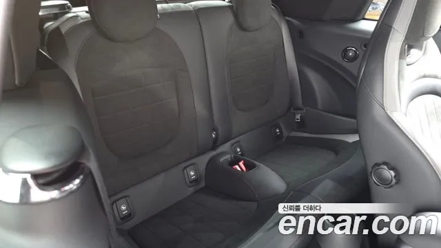 Mini Cooper S Convertible 2023 Красный из Кореи, фото 3