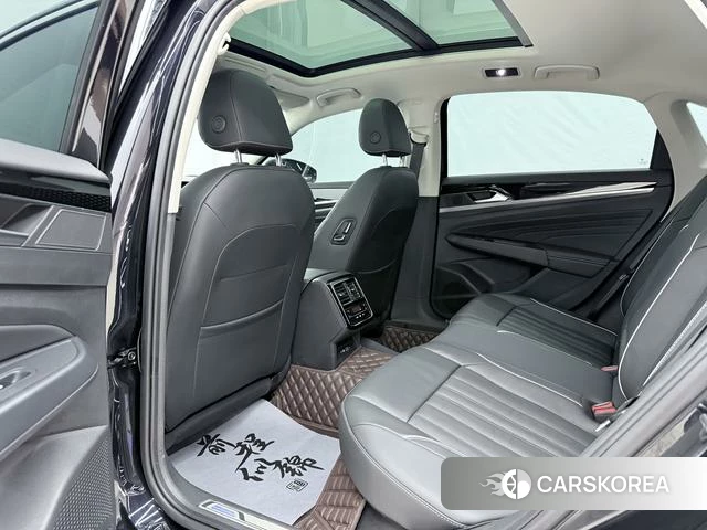 Volkswagen Passat PHEV 2023 Черный из Китая, фото 3