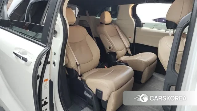 Toyota Sienna 4th Generation 2023 Белый из Кореи, фото 3