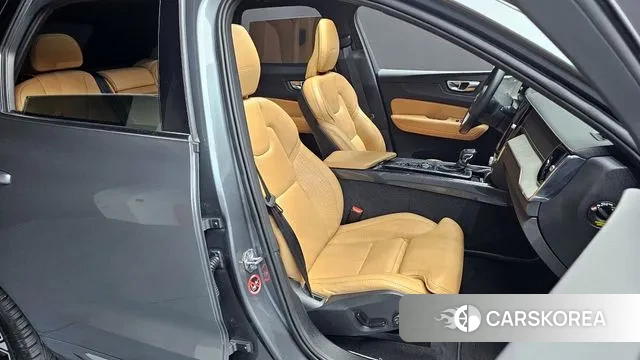 Volvo XC60 second Generation 2020 Серый из Кореи, фото 3