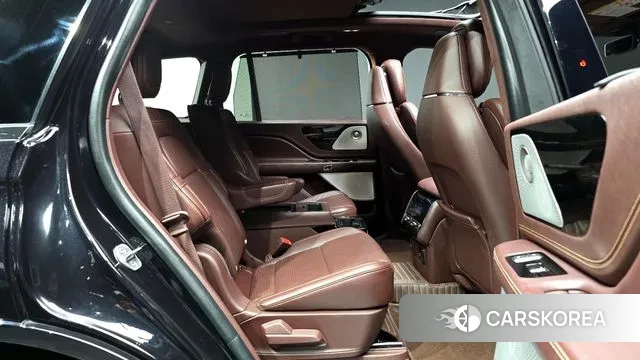 Lincoln Aviator 2nd generation 2021 Черный из Кореи, фото 3