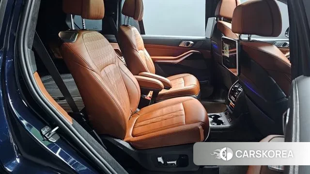 BMW X7 (G07) 2021 Черный из Кореи, фото 3