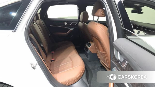 Audi A6 (C8) 2022 Белый из Кореи, фото 3