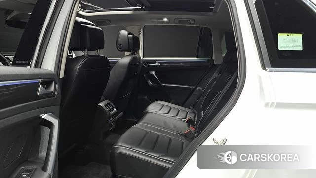 Volkswagen Tiguan second Generation 2023 Белый из Кореи, фото 3