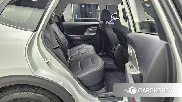 Kia Niro Plus 2022 Серебряный из Кореи, фото 3