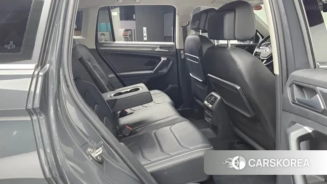 Volkswagen Tiguan second Generation 2020 Серый из Кореи, фото 3