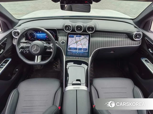 Mercedes-Benz GLC 2023 Белый из Китая, фото 3