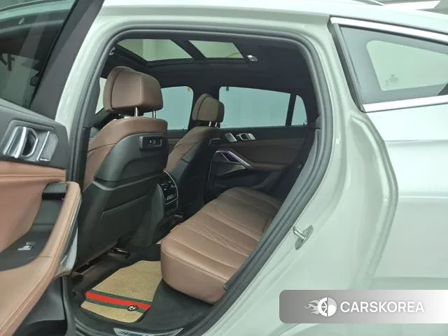 BMW X6 (G06) 2021 Белый из Кореи, фото 3