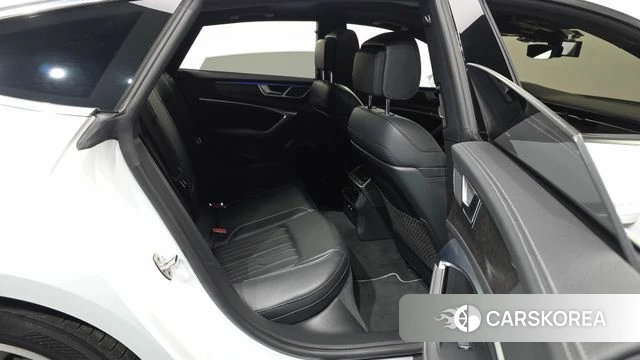 Audi A7 (4K) 2020 Белый из Кореи, фото 3