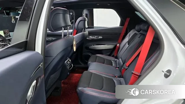 Genesis GV70 2021 Черный из Кореи, фото 3