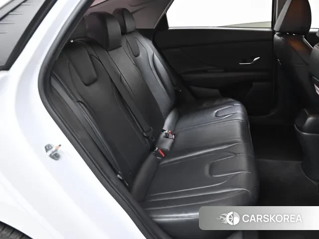 Hyundai Avante (CN7) 2021 Белый из Кореи, фото 3