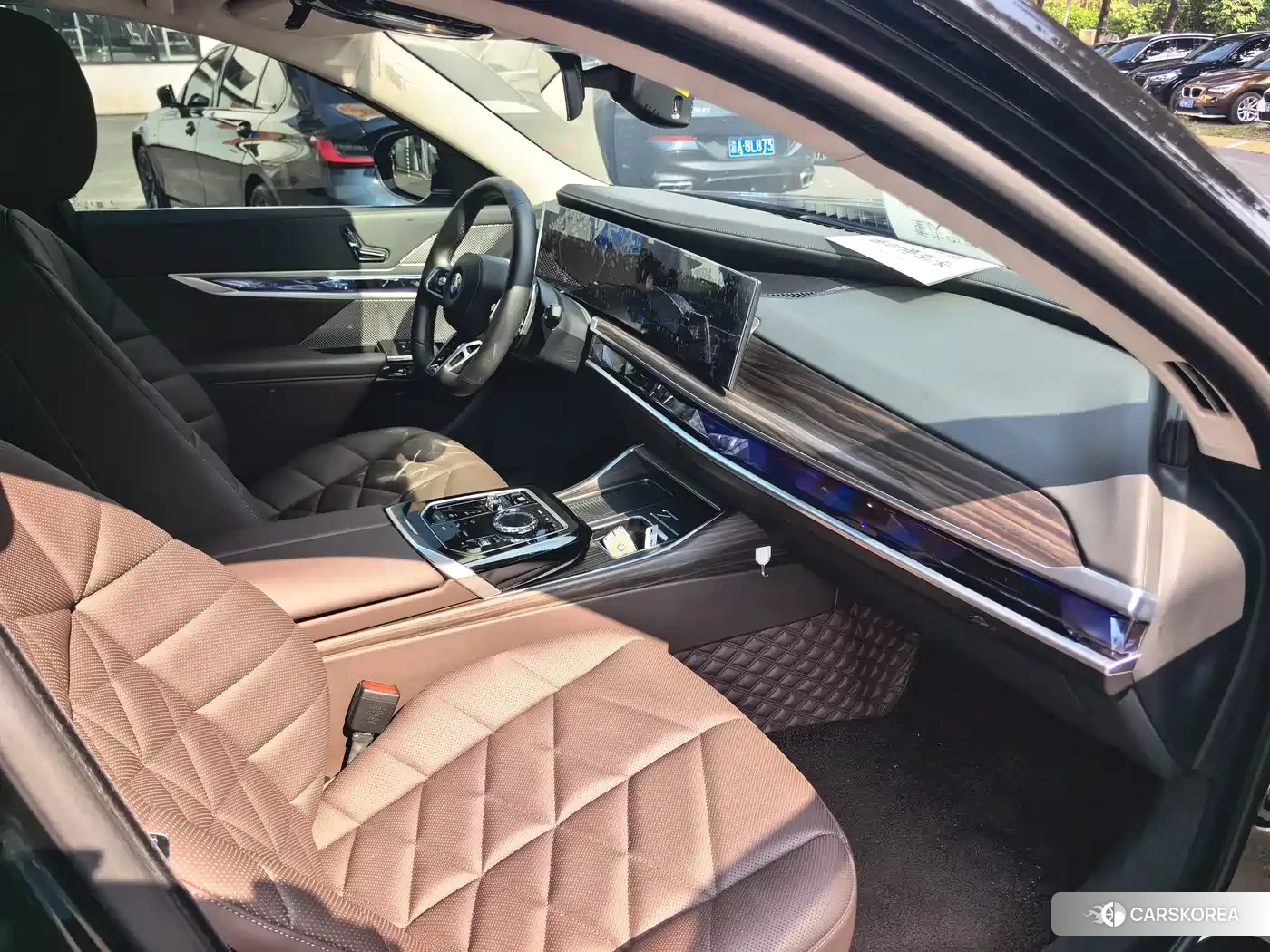 BMW 7 series 2024 Черный из Китая, фото 3