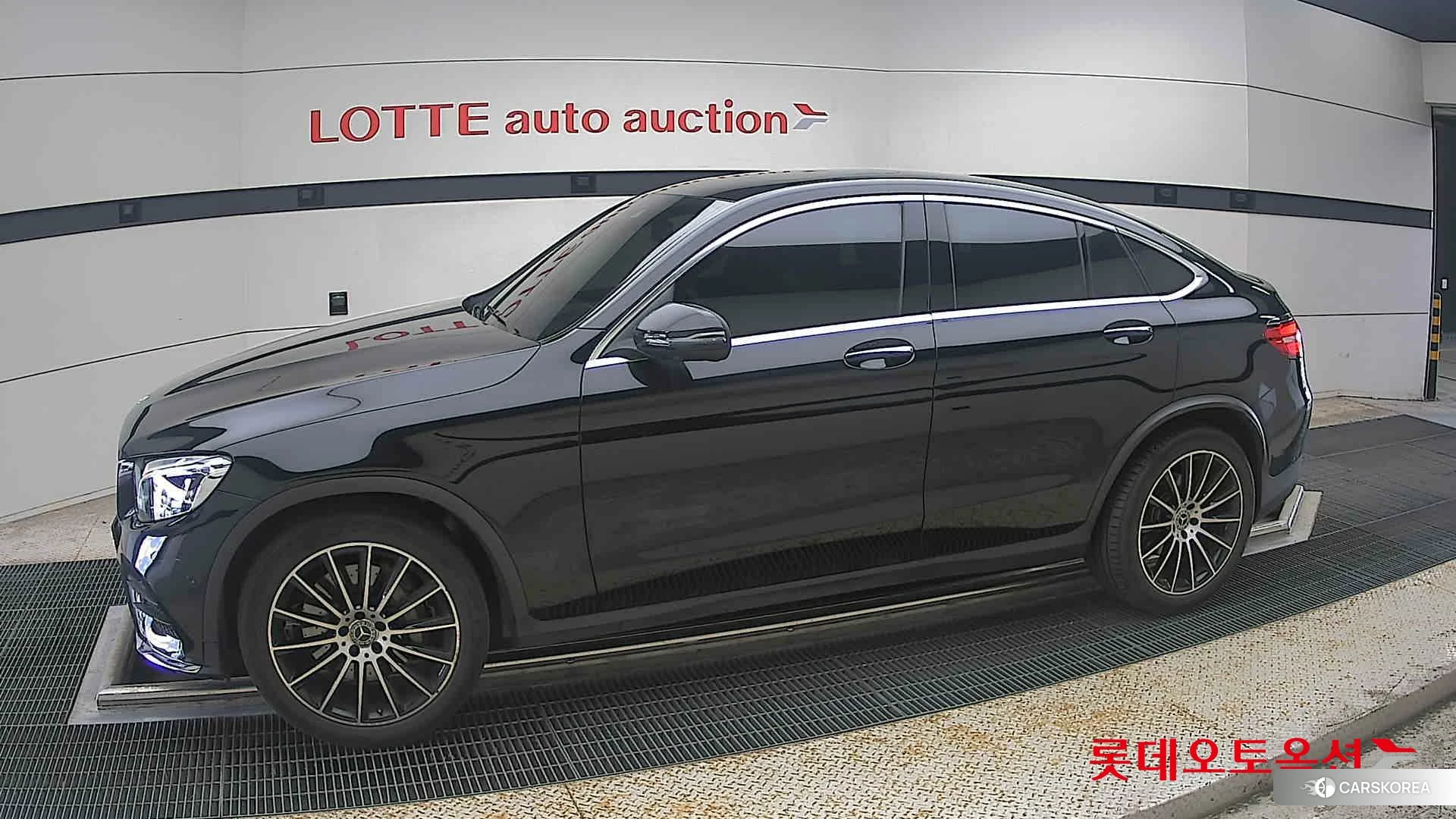Mercedes-Benz GLC300 4Matic Coupe 2019 Черный из Кореи, фото 3