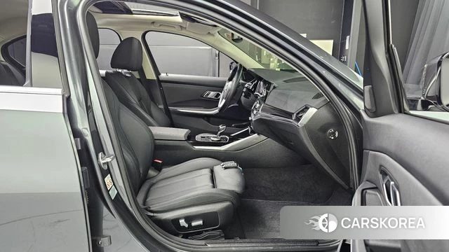 BMW 3 Series (G20) 2021 Серый из Кореи, фото 3