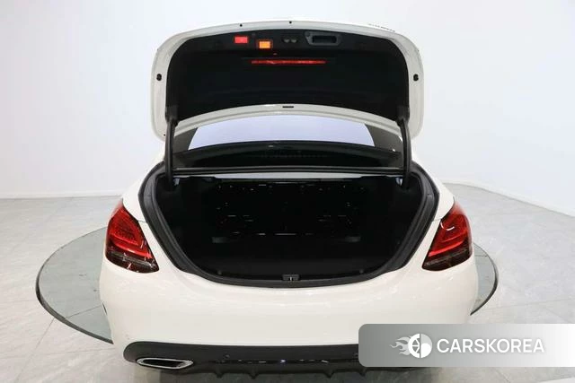 Mercedes-Benz Class C 2021 Белый из Китая, фото 3