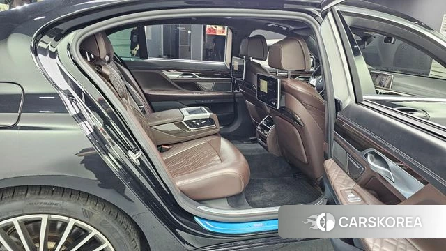 BMW 7 Series (G11) 2021 Черный из Кореи, фото 3