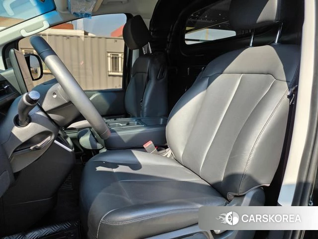 Hyundai Staria 2025 Черный из Кореи, фото 3