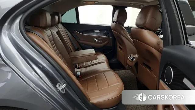 Mercedes-Benz E-Class W213 2020 Серый из Кореи, фото 3