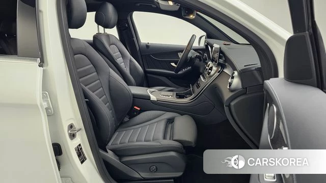 Mercedes-Benz GLC-Class X253 2023 Белый из Кореи, фото 3