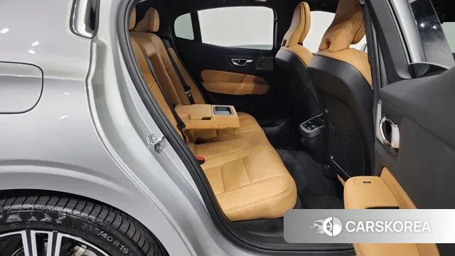 Volvo S60 3rd generation 2021 Серебряный из Кореи, фото 3