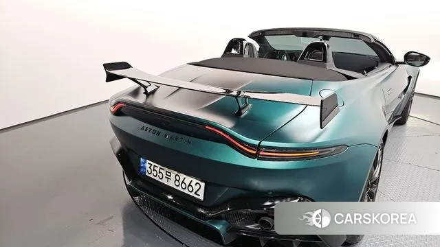 Aston Martin Vantage 2nd Generation 2022 Зеленый из Кореи, фото 3