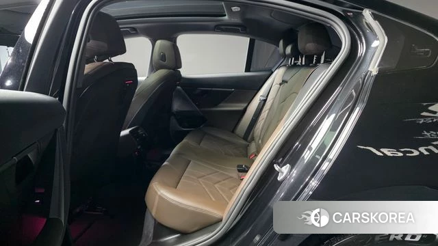 BMW 5 Series (G60) 2023 Черный из Кореи, фото 3