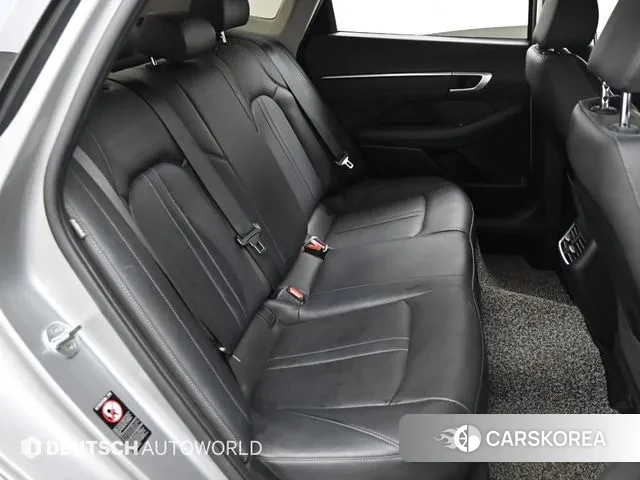 Hyundai Sonata (DN8) 2021 Серебристо-серый из Кореи, фото 3