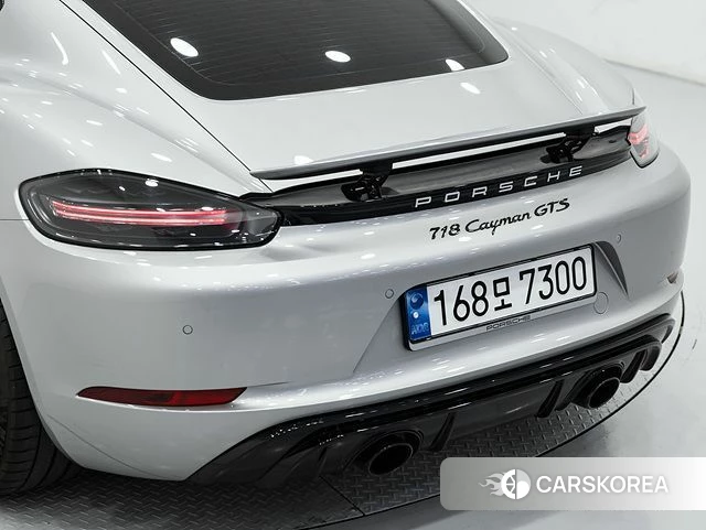 Porsche 718 Cayman 2024 Серебристо-серый из Кореи, фото 3